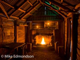 Cascade Hut with inside fire & candlelight 