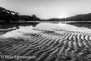 B&W sand formations Womboyne Lake 