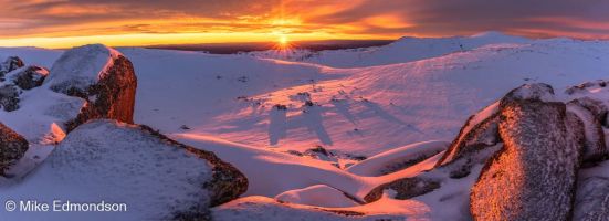 Amazing sunset over Mt Kosciuszko
