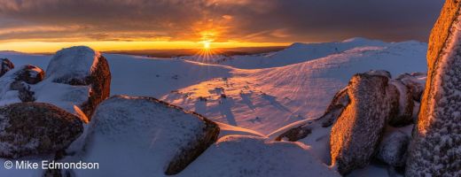 Amazing sunset over Mt Kosciuszko